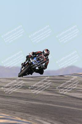 media/Dec-07-2025-CVMA (Sun) [[3e7d2de5dc]]/Race 7-Formula Lightweight Twins Shootout/